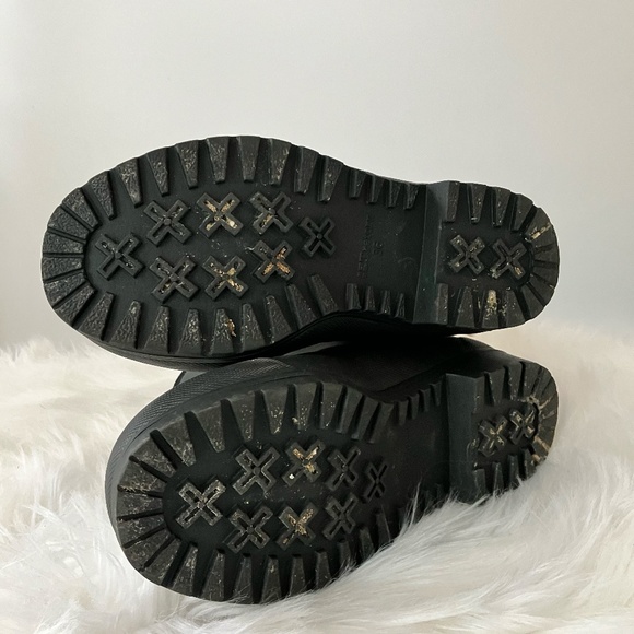 Tretorn rubber lace up boots wm sz 6 - Picture 4 of 4